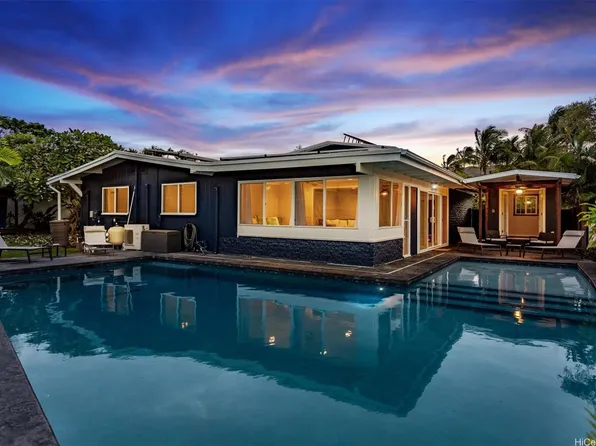 248 Pauahilani Pl, Kailua, HI 96734