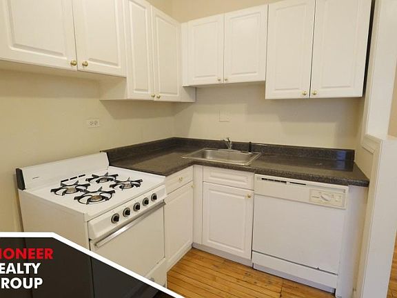 4th image of 3720 N Pine Grove Ave #37245W1