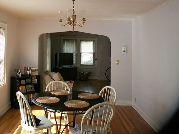 4th image of 409 E 63rd Ter