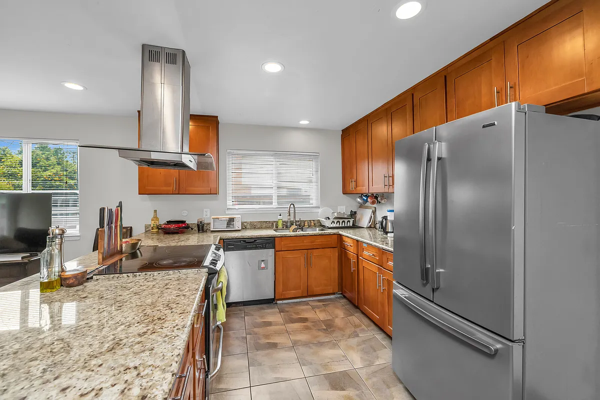 Building Photo - 771 Ormonde Dr