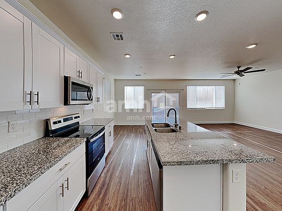 3rd image of 9129 Taft Point Ct