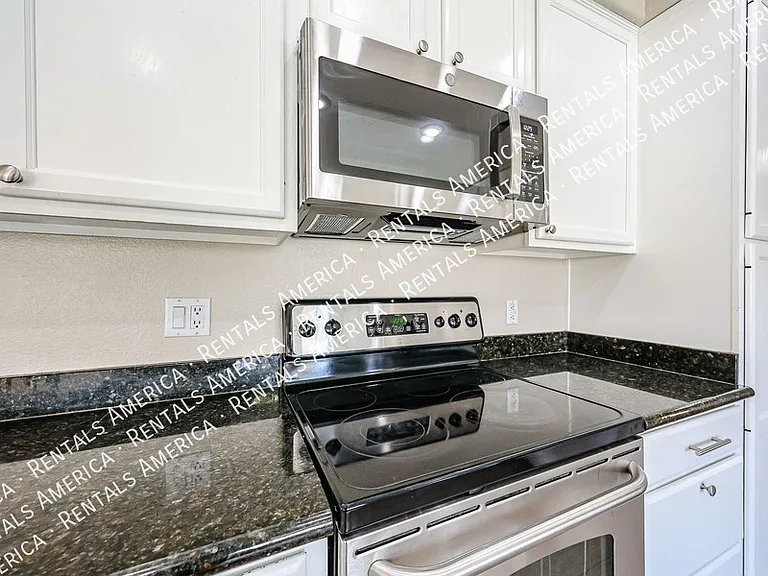 4616 E Summerhaven Dr — Photo 21