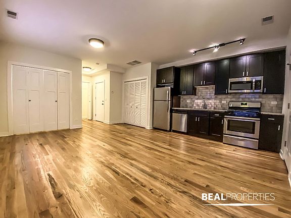 2nd image of 2203 W Eastwood Ave APT 1SW