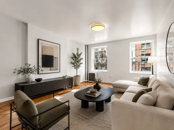 222 West 10th Street image 1 of 4