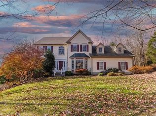 11 Allison Dr, Monroe, NY 10950