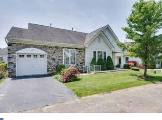 25 Mockingbird Dr, Hamilton, NJ 08690
