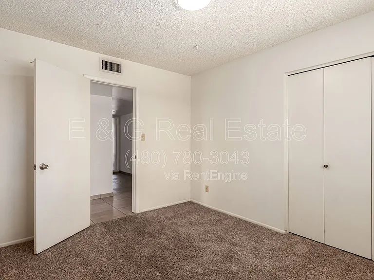 4013 S Hazelton Ln — Photo 28
