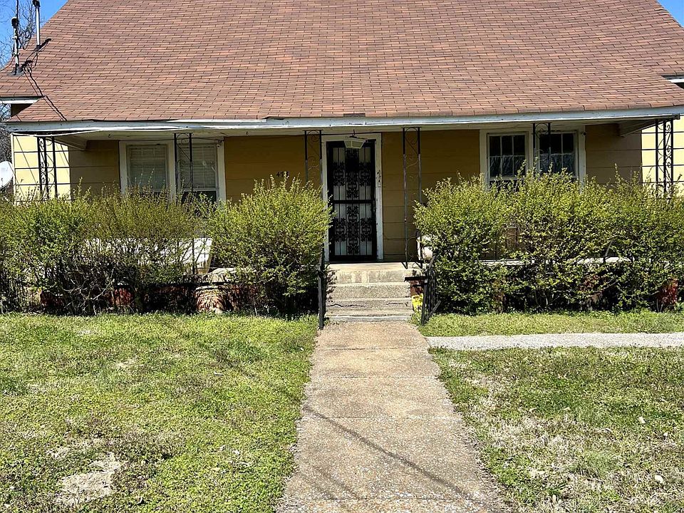 2nd image of 473 Jackson St