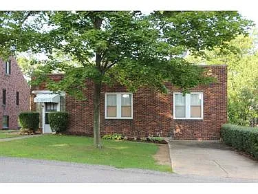 107 Greenboro Ln photo 1