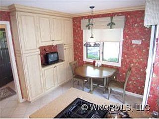 5th image of 1205 Red Oak Dr