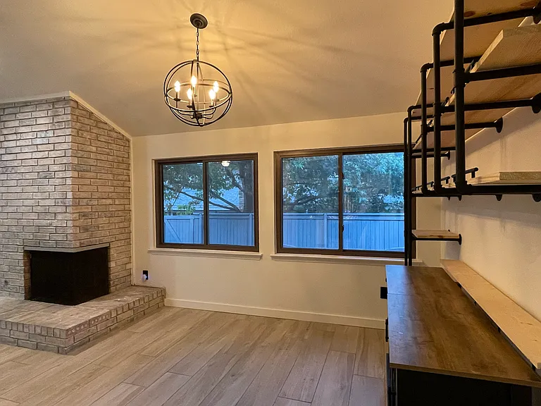 7257 Coronado Cir — Photo 8