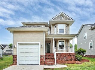 831 4th St, Statesville, NC 28677