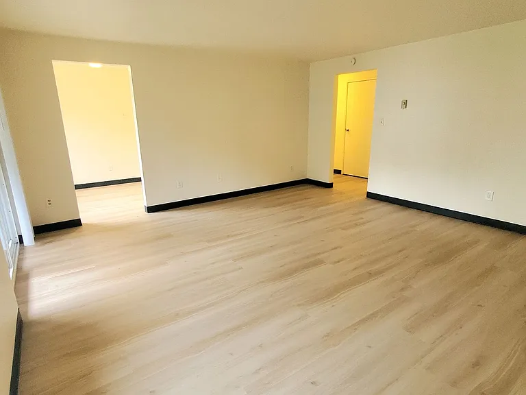 Fairview Apartments — Photo 7