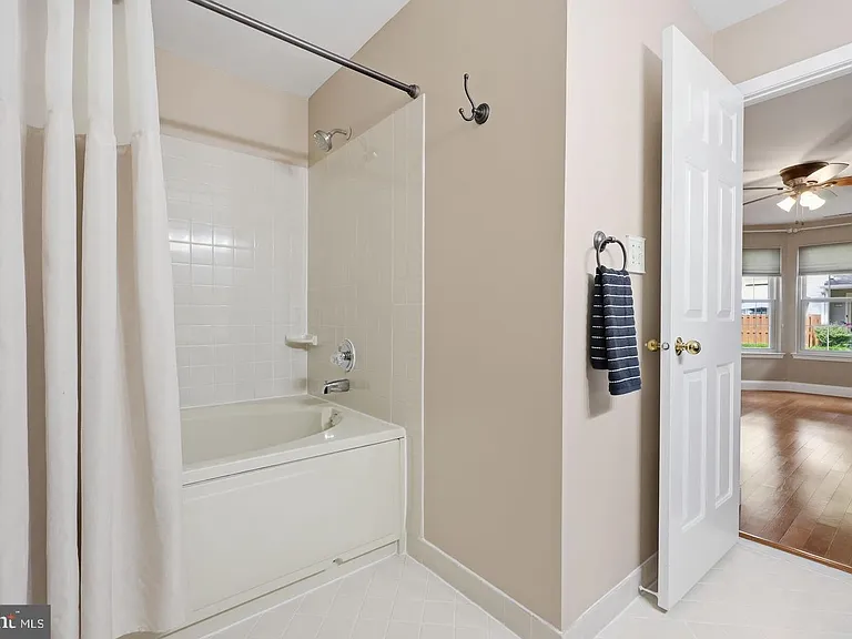 3105 Danbury Ct — Photo 14
