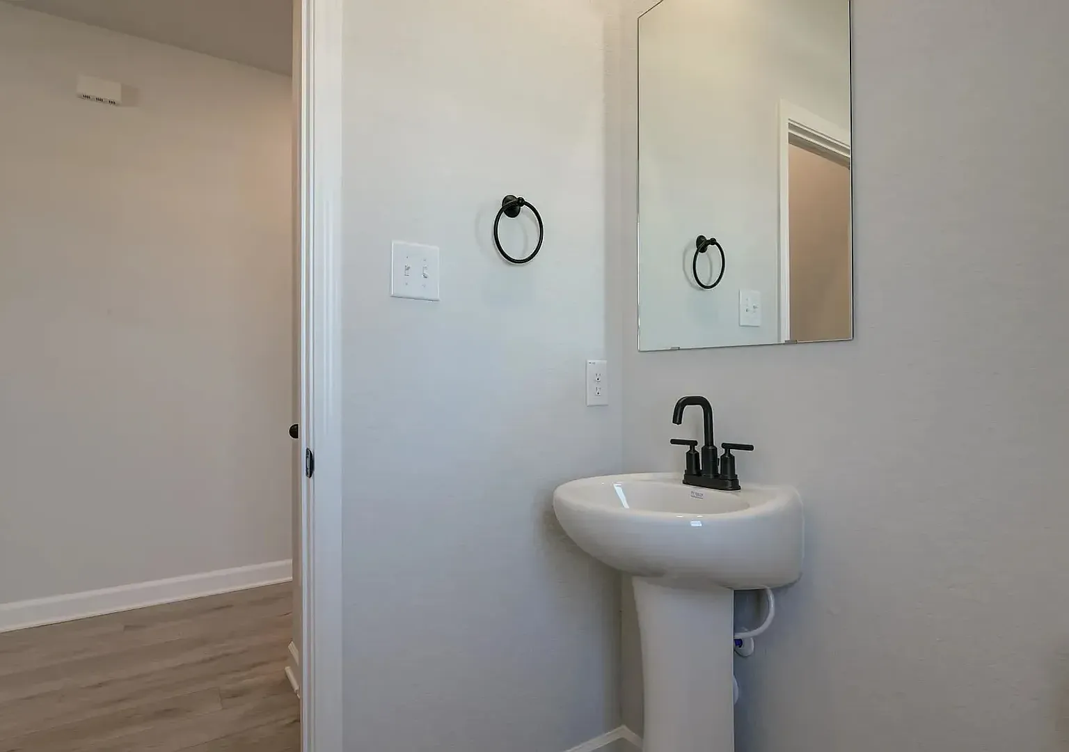 Spacious 4-Bedroom Home with Modern Upgrades & Resort-Style Community Amenities! — Photo 4