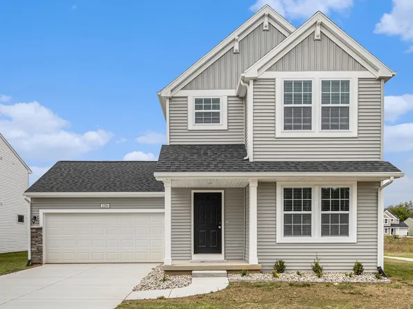 2216 Macatawa Ln, Waterford, MI 48327