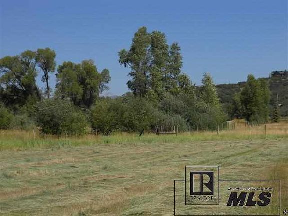 4th image of 49935 Moon Hill Ln