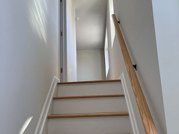 3rd image of 61 Northfield Ave #2