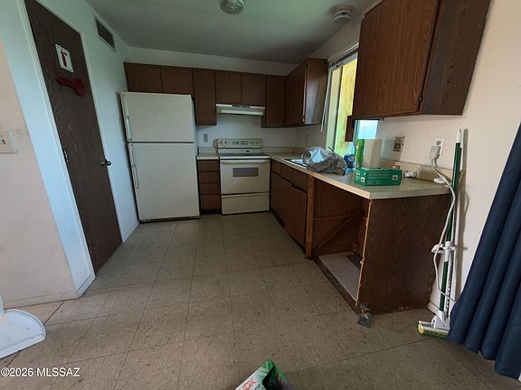 4th image of 7326 E Bellingham Dr