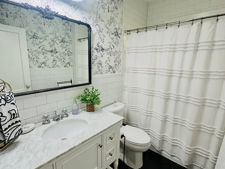 1282 Ingleside Ave — Photo 22