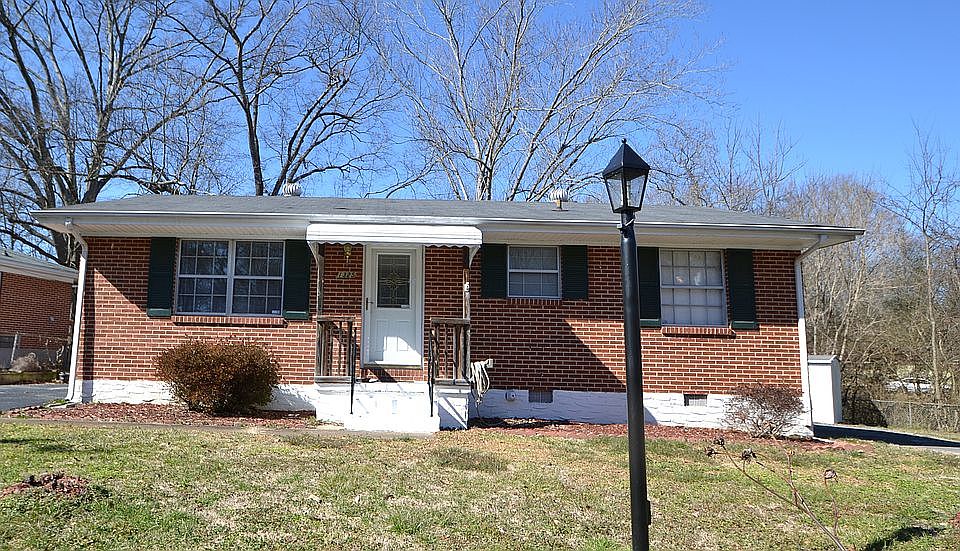 1st image of 1325 Mayfield Ln.