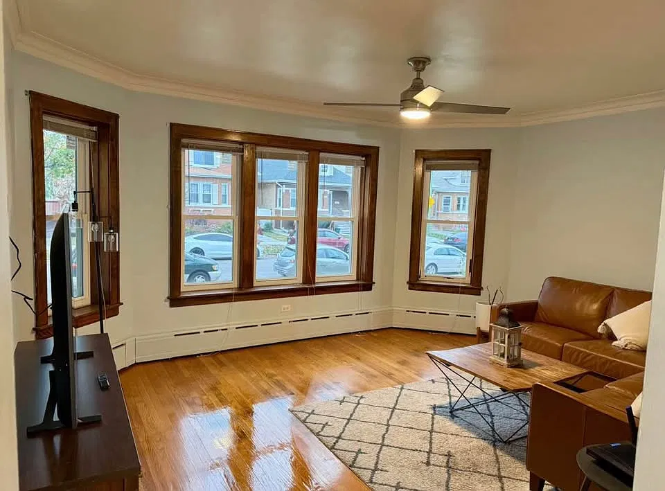 3 bed, 1400 sqft, $800 — Photo 1