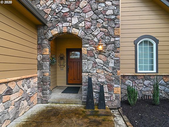 2nd image of 322 Pebble Beach Dr