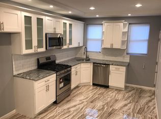5802 Kemble Ave, Philadelphia, PA 19141