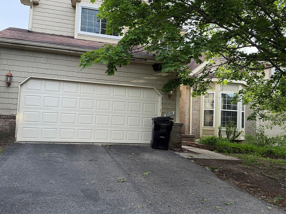 1st image of 35285 Pennington Dr