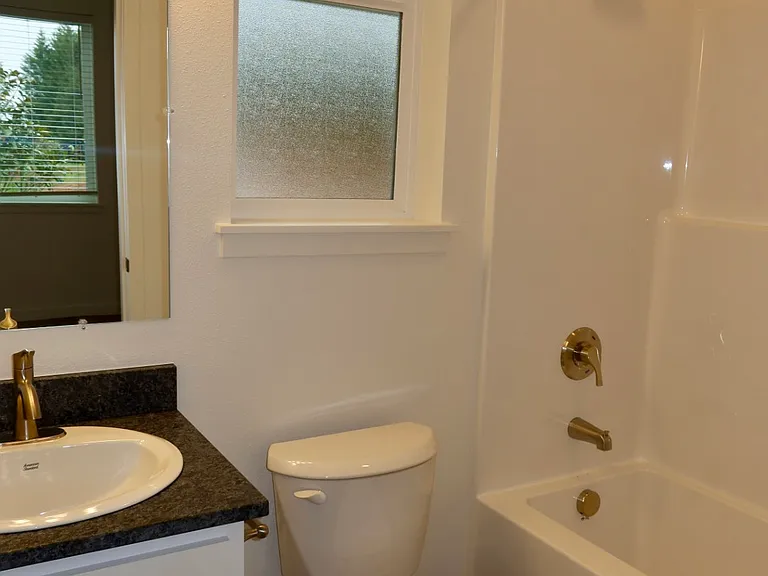 704 Elkins Way SE — Photo 12