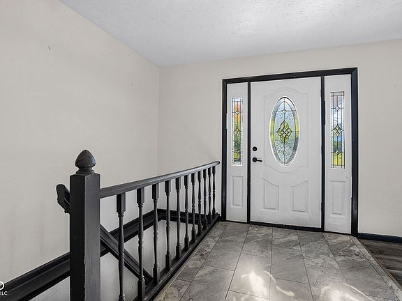 2nd image of 4404 Devon Lake Rd