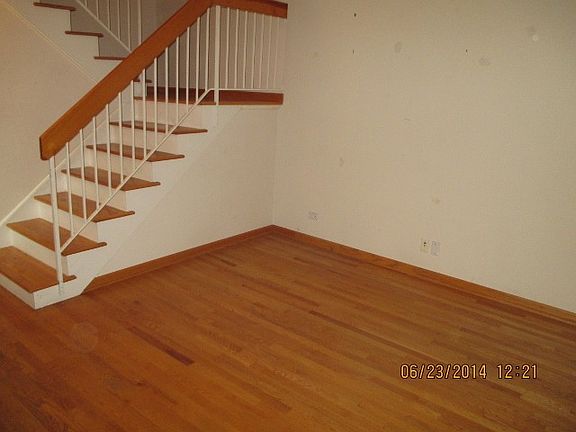 2nd image of 122 Brandywine Ct