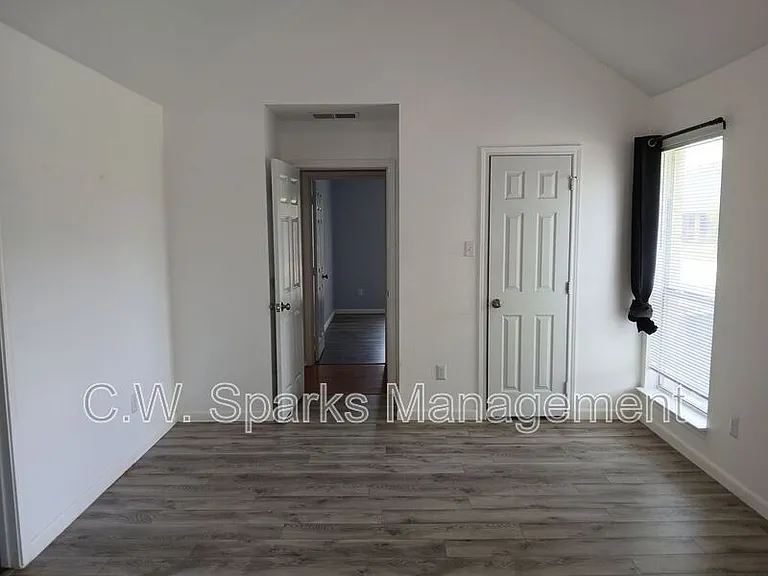3610 Berrywood Cir — Photo 23