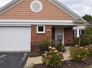 5367 Mulberry Ln, Sheffield Village, OH 44035