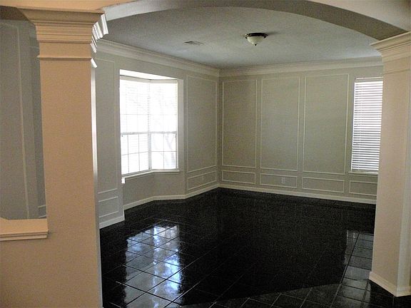 4th image of 20603 Castlemills Ct