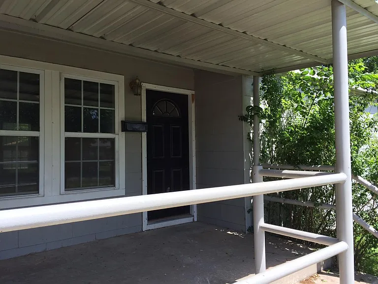 1504 Hamilton St — Photo 24