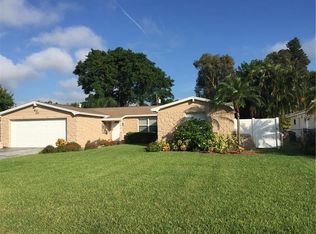 2121 Montana Ave NE, Saint Petersburg, FL 33703
