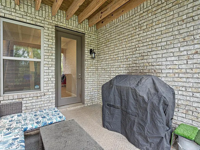 138 Haverford Dr — Photo 22
