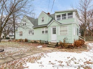 1005 California St NW #2, Grand Rapids, MI 49504