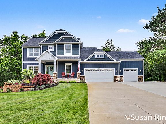 4th image of 3769 Walnut Springs Dr NE