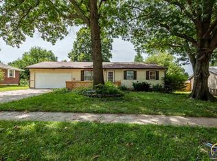 5233 SW 32nd Ter, Topeka, KS 66614