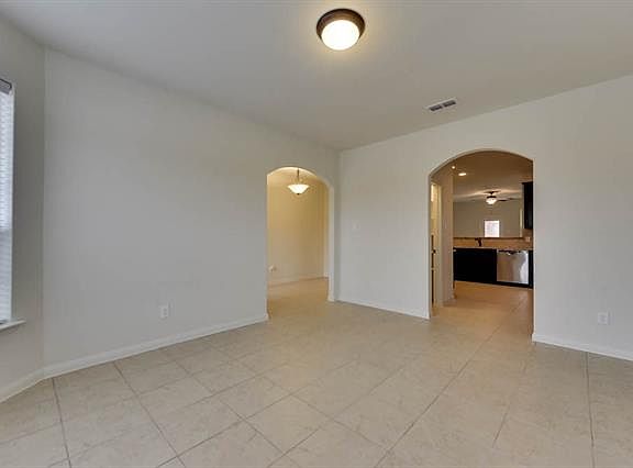 3rd image of 2413 Summer Trail Dr