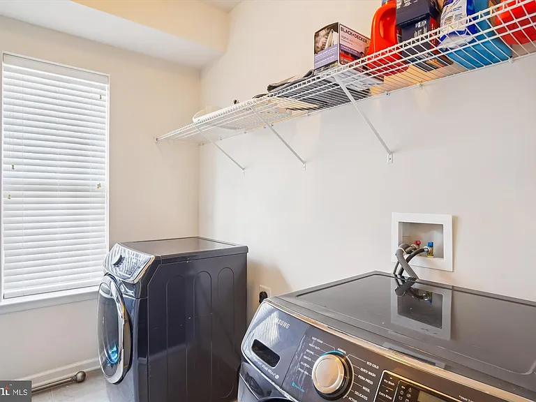 6947 Country Club Ter — Photo 35