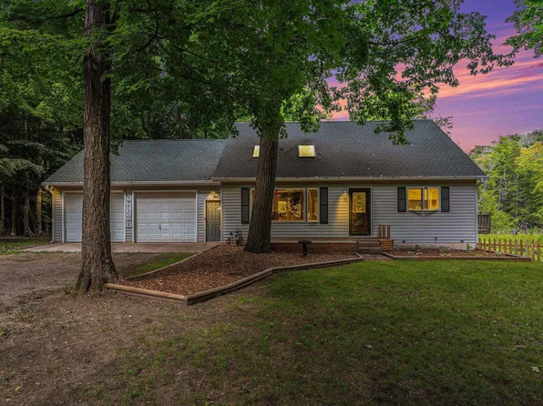 4725 E Duck Lake Rd, Grawn, MI 49637