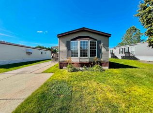 20463 Harmony Dr, Clinton Twp, MI 48036