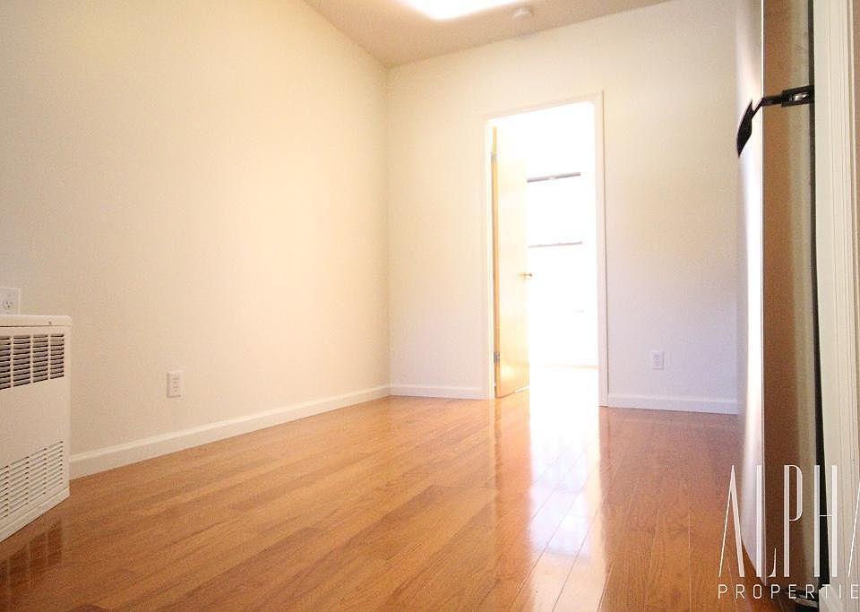 2nd image of 199 Henry St APT 13