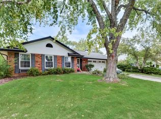 15470 W Doverhill Ln, New Berlin, WI 53151
