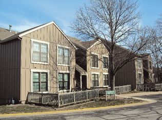 12806 W 110th Ter, Overland Park, KS 66210