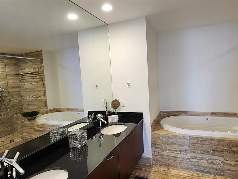 15811 Collins Ave #2802 — Photo 18
