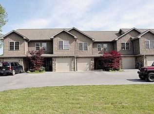 611 S Asbury Dr APT 3, Pigeon Forge, TN 37863